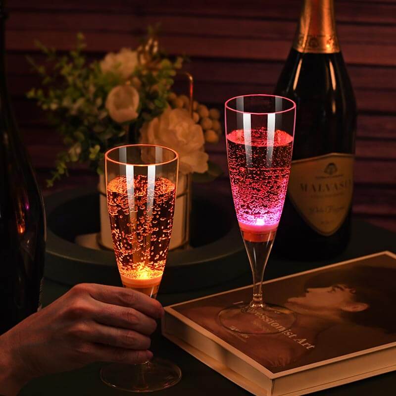 OEM Light Up LED Disposable Personalized Plastic Wine Glasses Champagne flutes