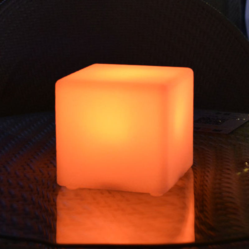 Custom Light Up Illuminated Rotomolded Polyethylene Cube Table Lamp