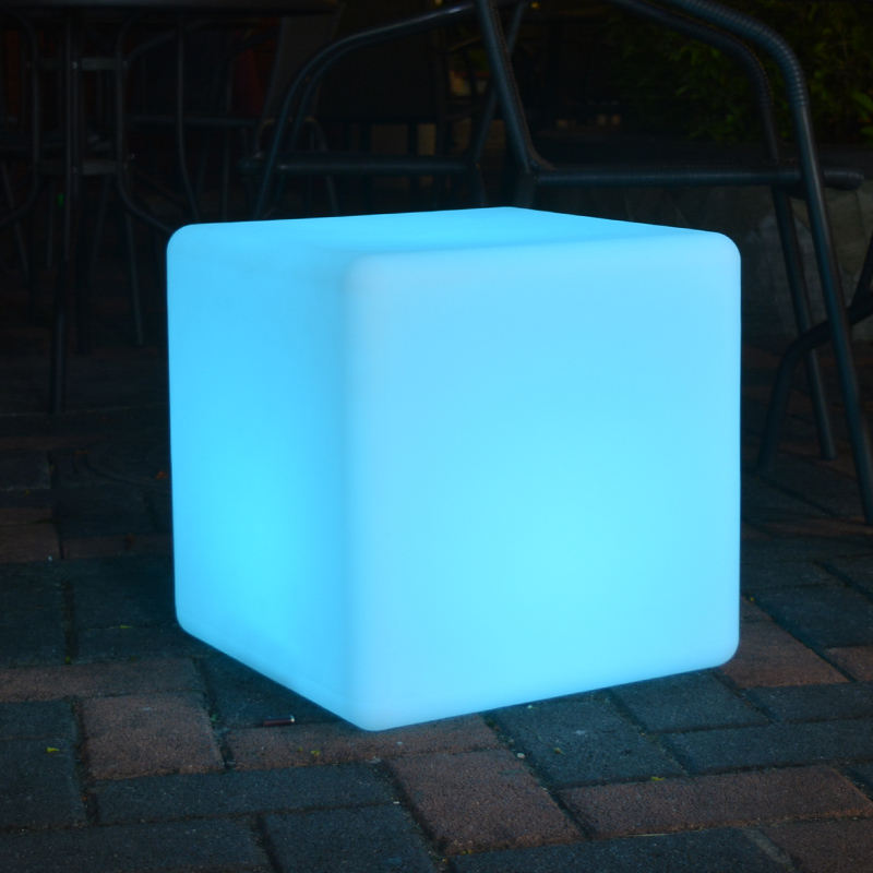 Custom Light Up Illuminated Rotomolded Polyethylene Cube Table Lamp