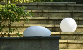 LED Solar Garden Lights Are a Simple Way to Light Up the Outdoor Space