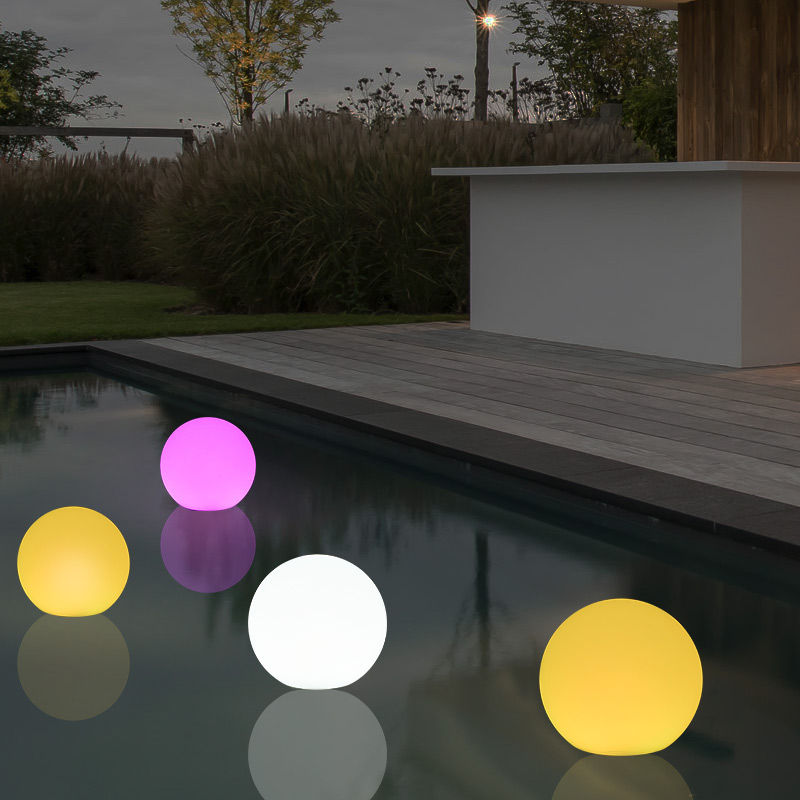 Outdoor Oversized Rotomolded Polyethylene Colorful Led Light Ball Lamp